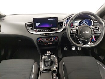 Used Kia XCeed 2023 for sale - 77015141: Photo