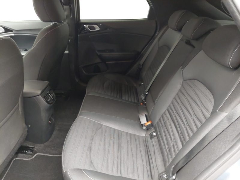 Used Kia XCeed 2023 for sale - 77015141: Photo 6