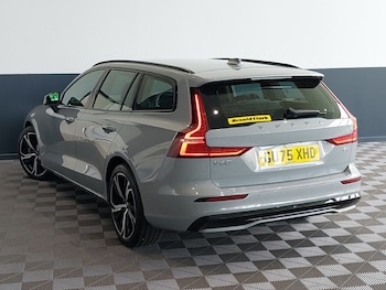 Used Volvo V60 2025 for sale - 78585061: Photo