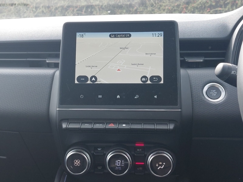 Used Renault Clio 2023 for sale - 77986108: Photo 10