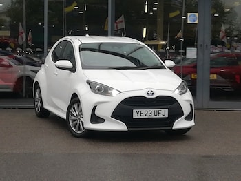 Used Toyota Yaris 2023 for sale - 78877630: Photo