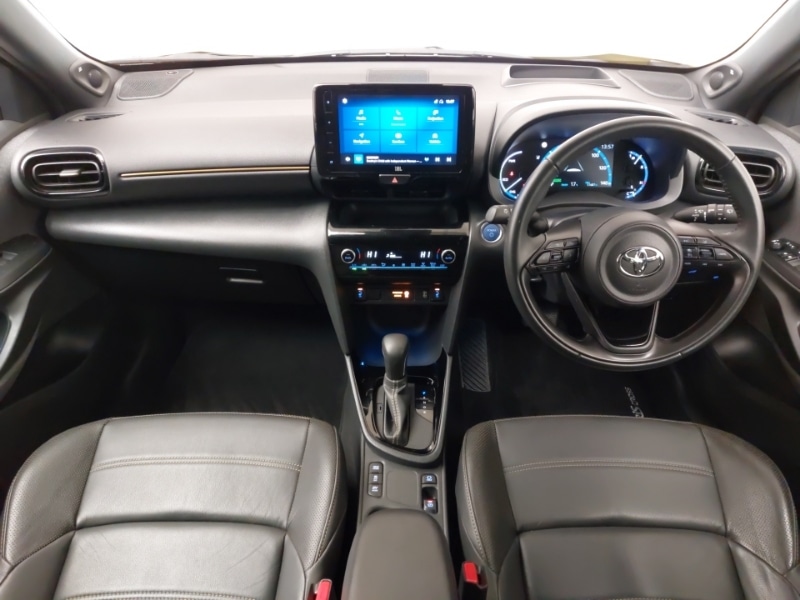 Used Toyota Yaris Cross 2022 for sale - 76770645: Photo 2