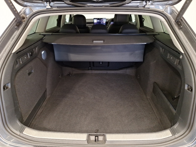 Used Skoda Superb 2024 for sale - 77955565: Photo 8