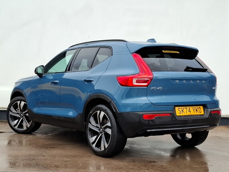 Used Volvo XC40 2024 for sale - 76354128: Photo 3