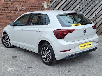 Used Volkswagen Polo 2023 for sale - 77265904: Photo