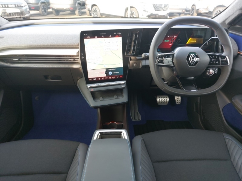 Used Renault Scenic E-Tech 2025 for sale - 77897089: Photo 2