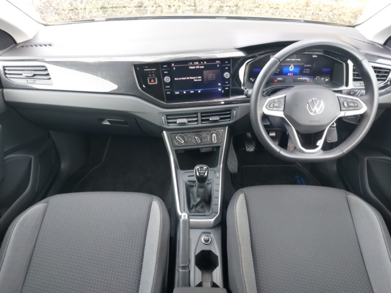 Used Volkswagen Polo 2024 for sale - 77078910: Photo 2