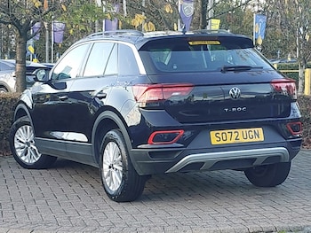 Used Volkswagen T-Roc 2022 for sale - 76465671: Photo