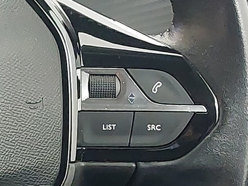 Used Peugeot 208 2020 for sale - 77732054: Photo 11