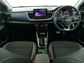 Used Kia Stonic 2023 for sale - 79126213: Photo