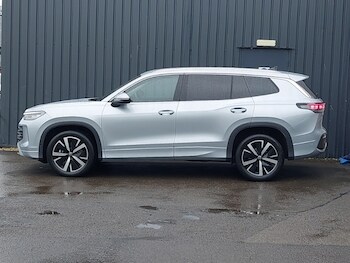 Used Volkswagen Touran 2025 for sale - 78347059: Photo