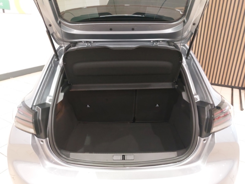 Used Peugeot 208 2025 for sale - 76526332: Photo 8