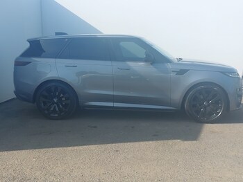Used Land Rover Range Rover Sport 2023 for sale - 78361404: Photo