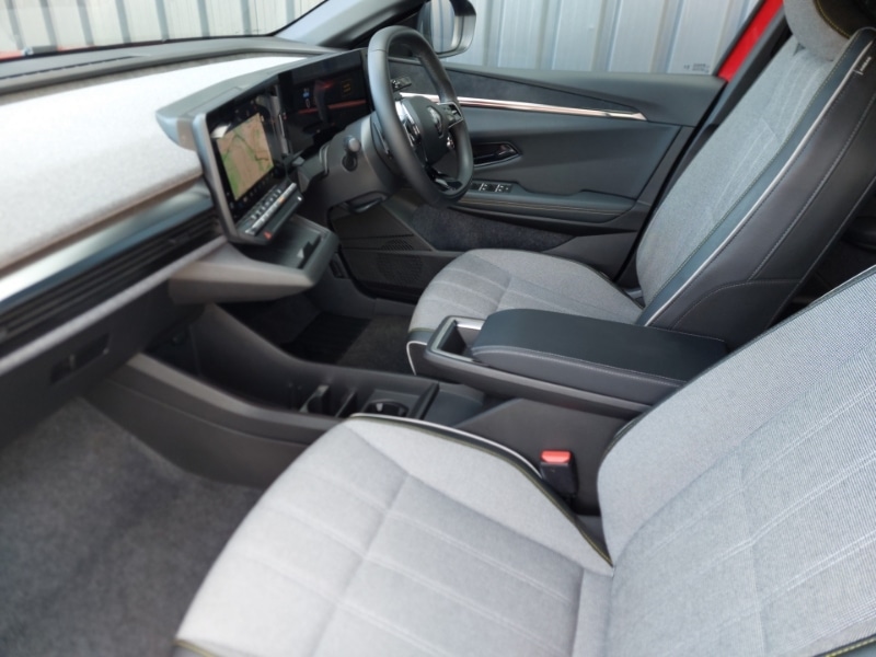 Used Renault Megane E Tech 2024 for sale - 76741927: Photo 5