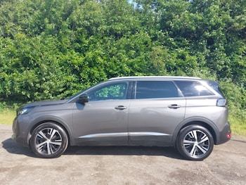 Used Peugeot 5008 2023 for sale - 78972400: Photo