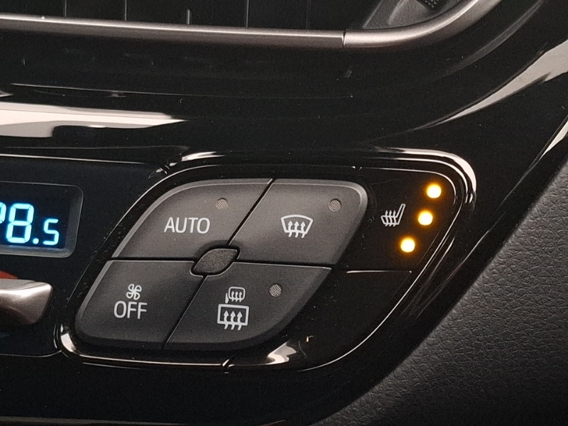 Used Toyota C-HR 2020 for sale - 77150626: Photo 12