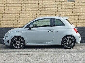 Used Abarth 595 2022 for sale - 78126945: Photo