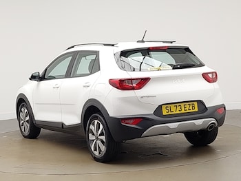 Used Kia Stonic 2023 for sale - 78803079: Photo