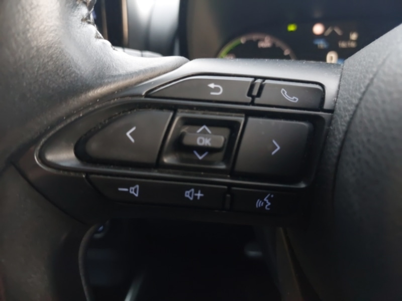 Used Toyota Yaris 2022 for sale - 76483340: Photo 12