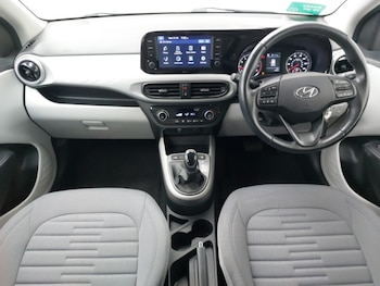 Used Hyundai i10 2023 for sale - 78093177: Photo