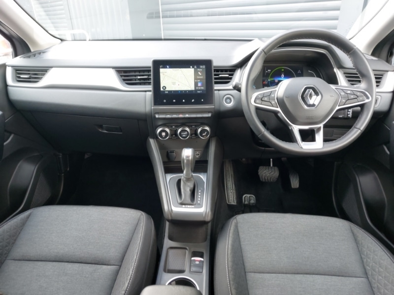 Used Renault Captur 2023 for sale - 77645402: Photo 2
