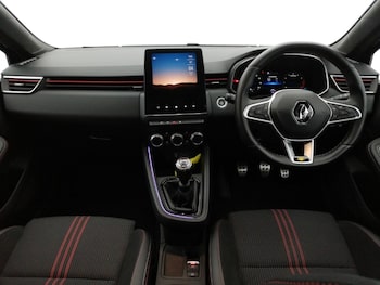 Used Renault Clio 2023 for sale - 76447433: Photo