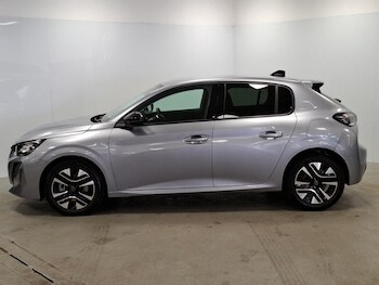 Used Peugeot 208 2025 for sale - 76778981: Photo