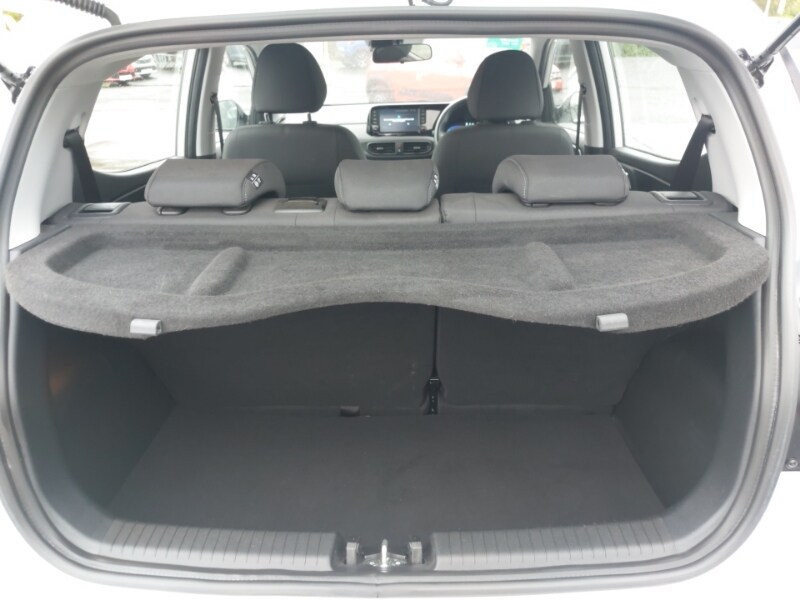 Used Hyundai i10 2024 for sale - 76150303: Photo 8
