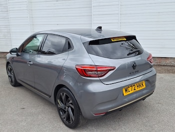 Used Renault Clio 2023 for sale - 79446983: Photo