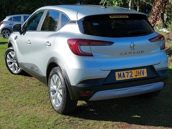 Used Renault Captur 2022 for sale - 76187692: Photo 3