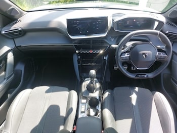 Used Peugeot 208 2024 for sale - 78699992: Photo