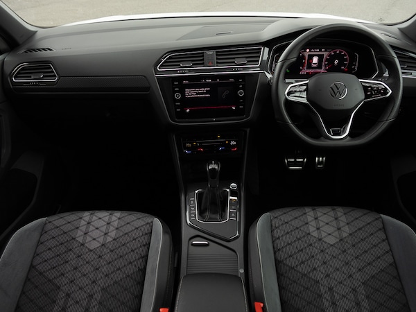 Used Volkswagen Tiguan 2023 for sale - 76129544: Photo 2