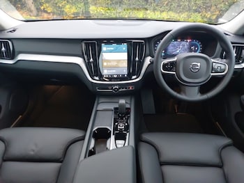 Used Volvo V60 2025 for sale - 77492153: Photo