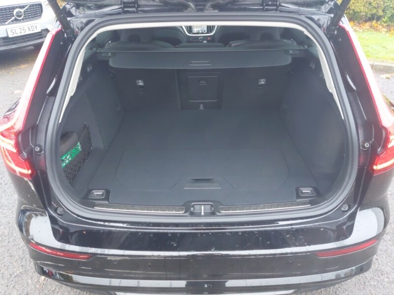 Used Volvo V60 2025 for sale - 77492153: Photo 8