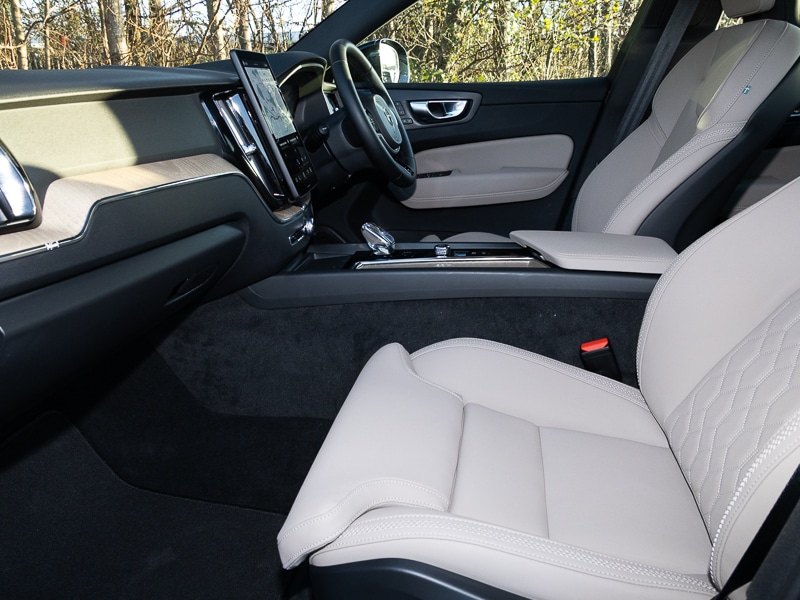 Used Volvo XC60 2025 for sale - 76786029: Photo 5