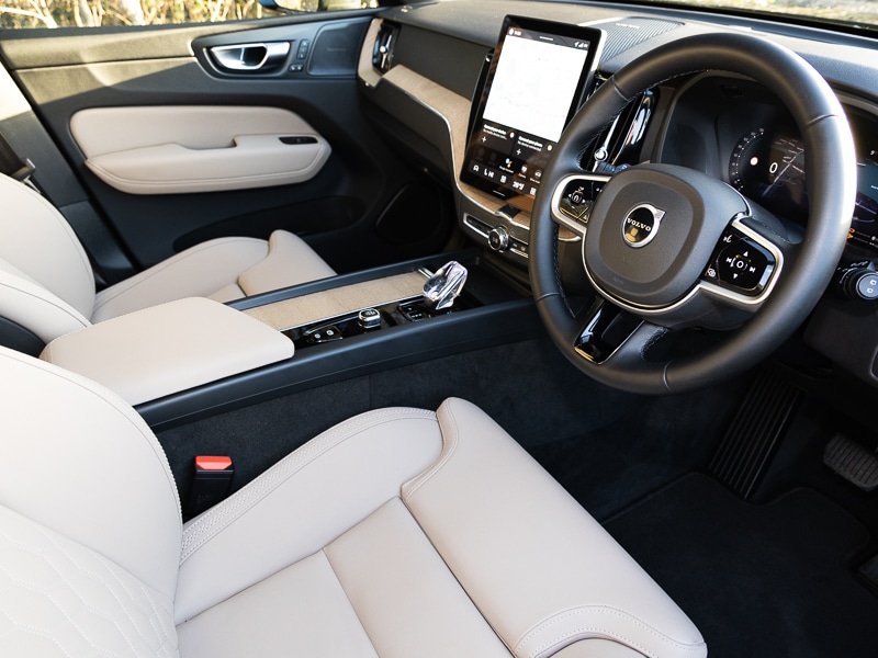 Used Volvo XC60 2025 for sale - 77142373: Photo 10