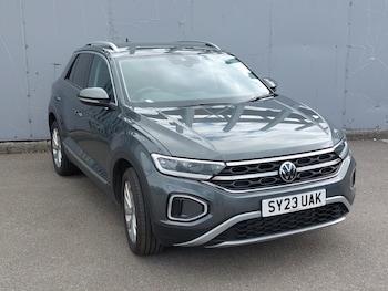 Used Volkswagen T-Roc 2023 for sale - 78595799: Photo