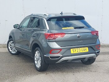 Used Volkswagen T-Roc 2023 for sale - 78595799: Photo