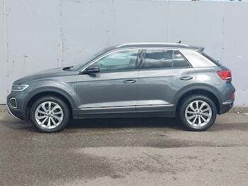 Used Volkswagen T-Roc 2023 for sale - 78595799: Photo