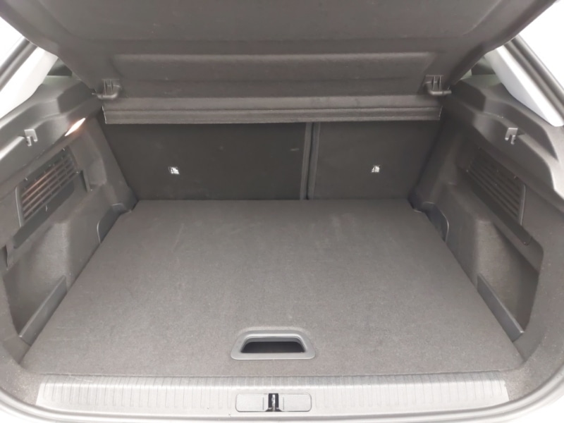 Used Citroen C4 2023 for sale - 76682888: Photo 8