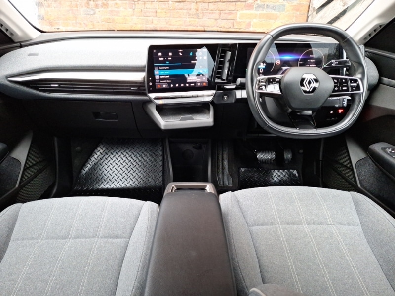 Used Renault Megane E Tech 2023 for sale - 76708983: Photo 2