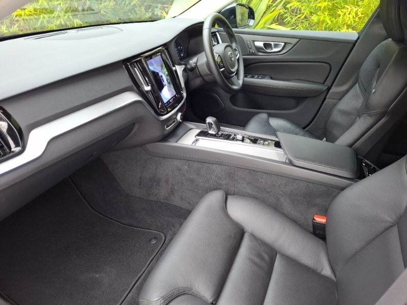 Used Volvo V60 2023 for sale - 77912255: Photo 5