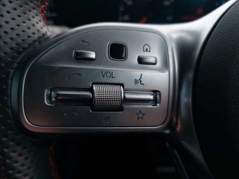 Used Mercedes-Benz EQB 2022 for sale - 77762025: Photo 12