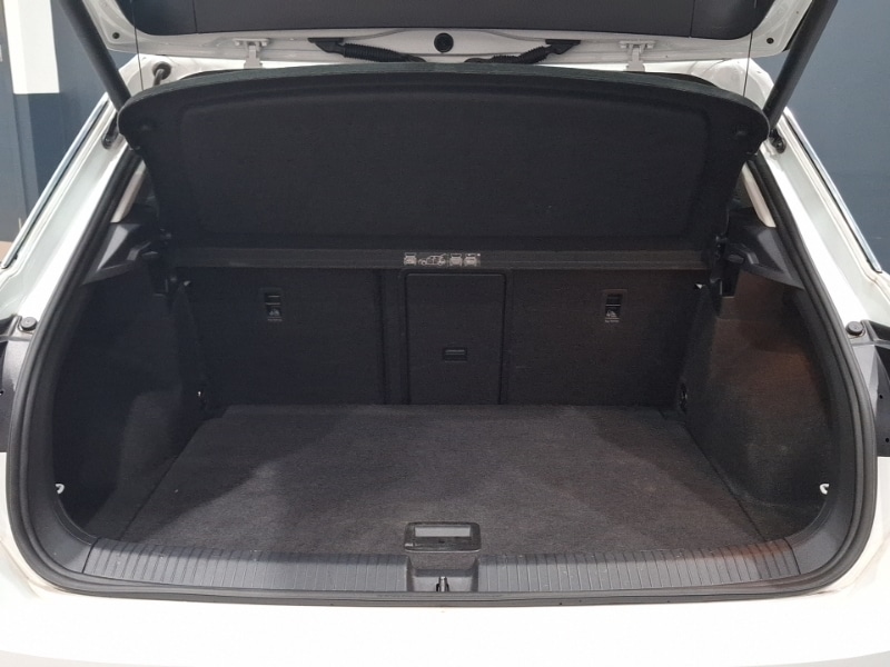 Used Volkswagen T-Roc 2021 for sale - 77645648: Photo 8