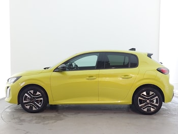 Used Peugeot 208 2025 for sale - 76444825: Photo