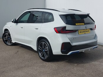 Used BMW iX1 2023 for sale - 77922927: Photo