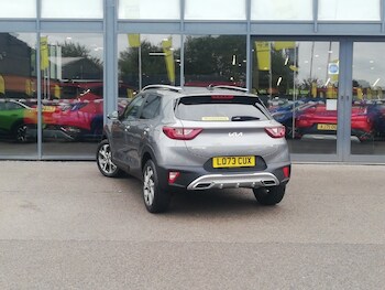 Used Kia Stonic 2023 for sale - 75656628: Photo