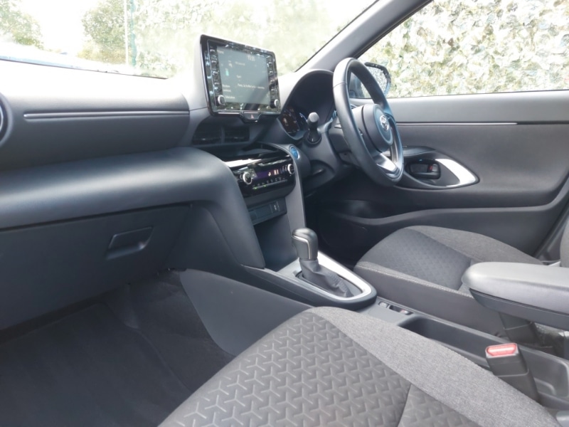 Used Toyota Yaris Cross 2022 for sale - 76713945: Photo 5