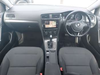 Used Volkswagen Golf 2019 for sale - 75381981: Photo