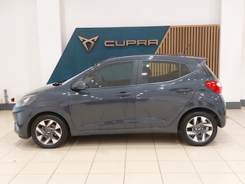 Used Hyundai i10 2024 for sale - 76532924: Photo